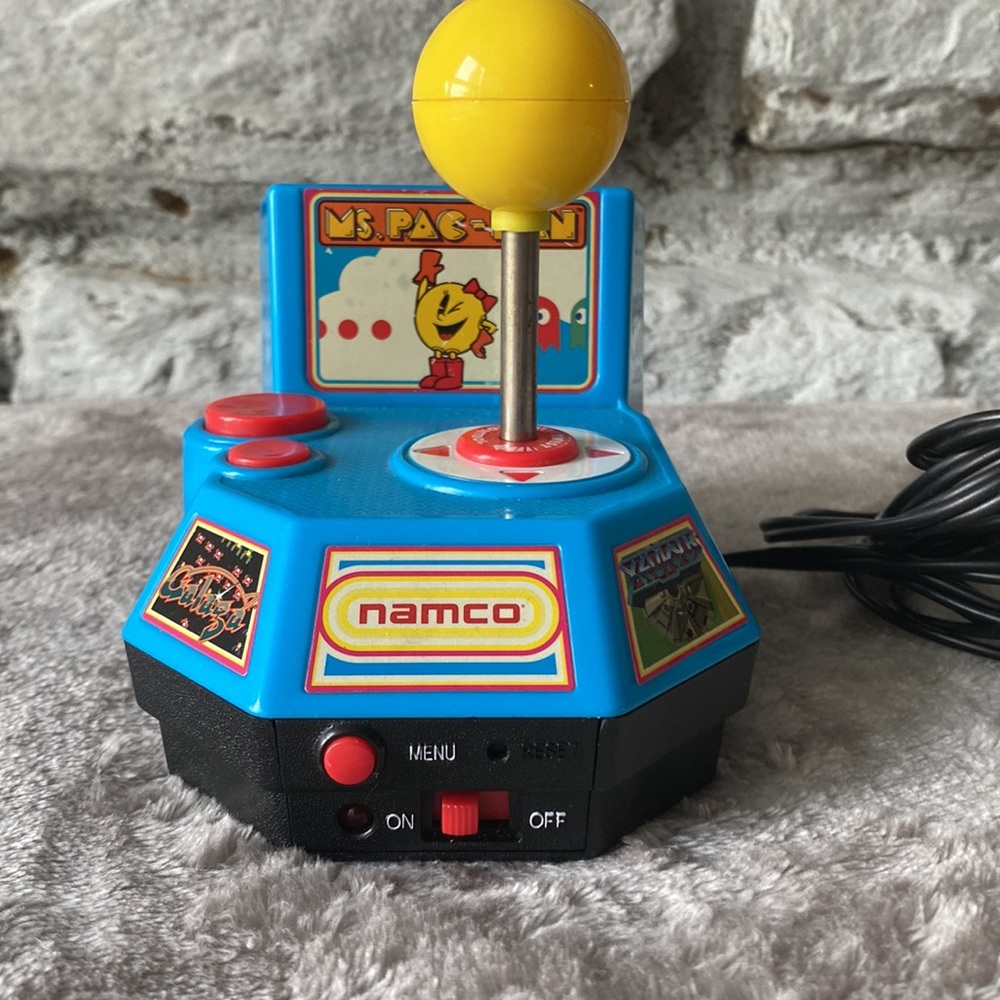 Namco - Mrs. PAC-Man Game - Plug & play - Nintendo - Bandai - video games